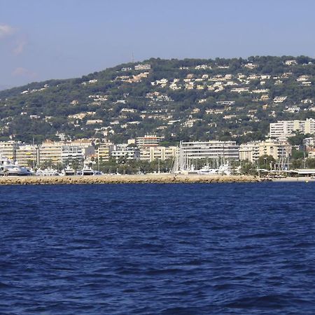 Croisette 81 Hotel Cannes Bilik gambar