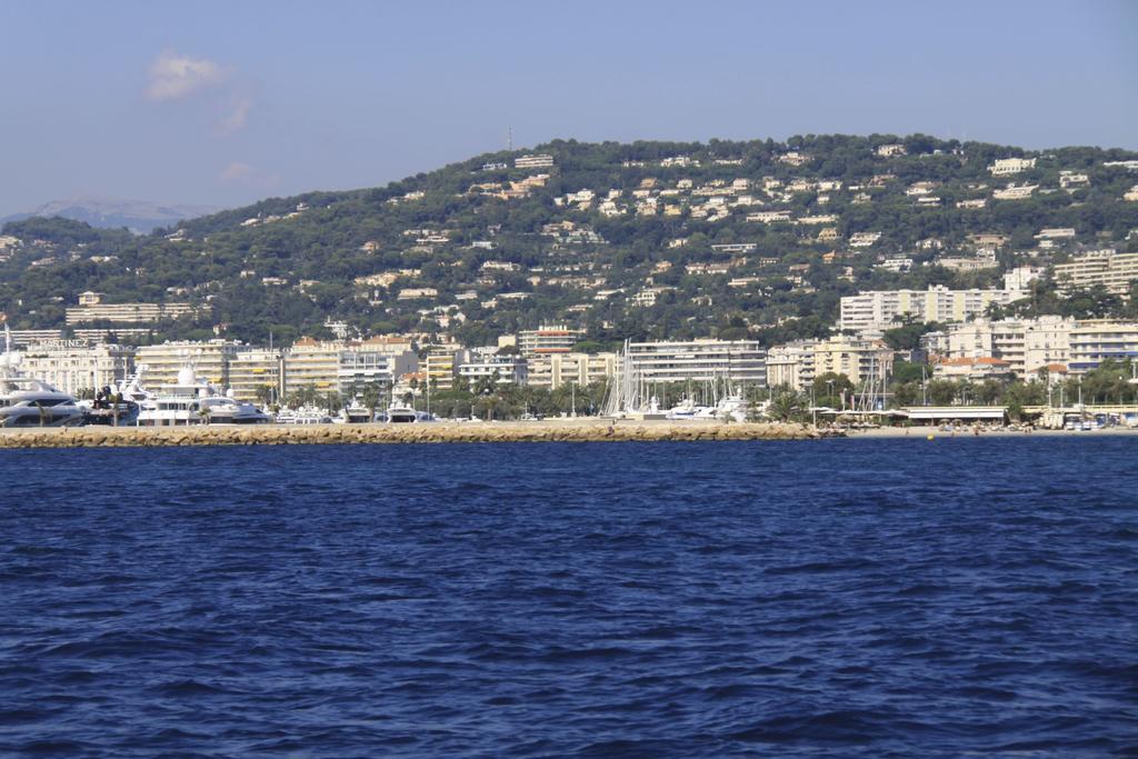 Croisette 81 Hotel Cannes Bilik gambar